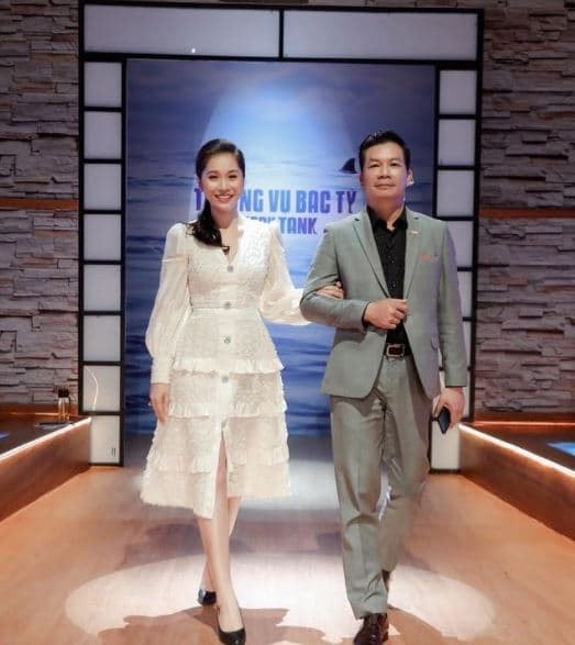 sinh nhật vợ shark hưng  2