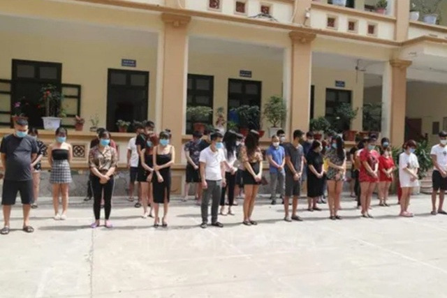 Bắc Ninh: Khởi tố vụ án liên quan 33 nam nữ hát karaoke trong mùa dịch - 1