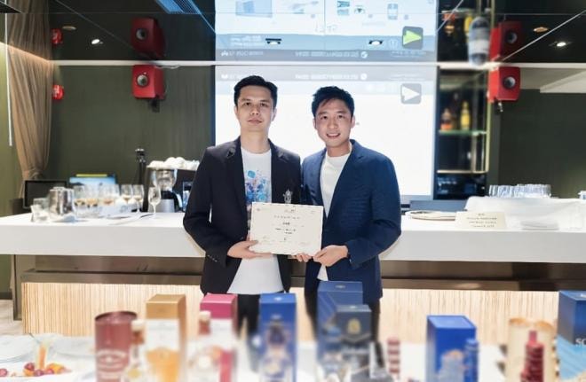 bạn trai cũ của chương bá chi 2