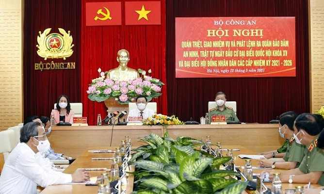bài 2.4.jpg