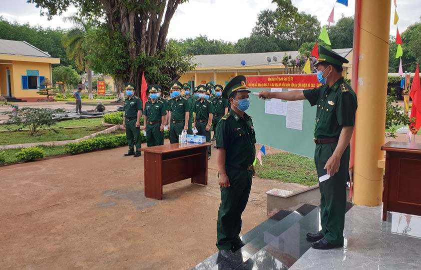 BAU CU TAY NGUYEN. ANH 3..jpg