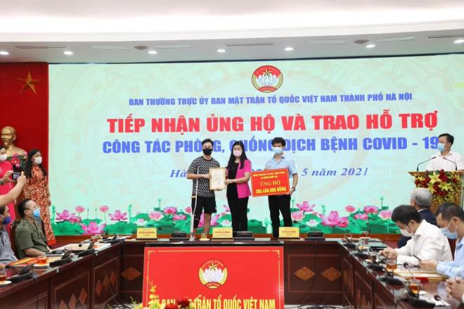 MC Thành Trung ủng hộ quỹ vắc xin 0