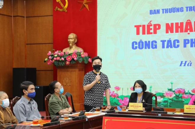 MC Thành Trung ủng hộ quỹ vắc xin 1