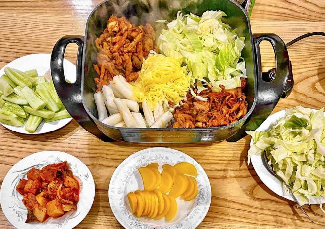 MC truyền hình nấu cơm 8
