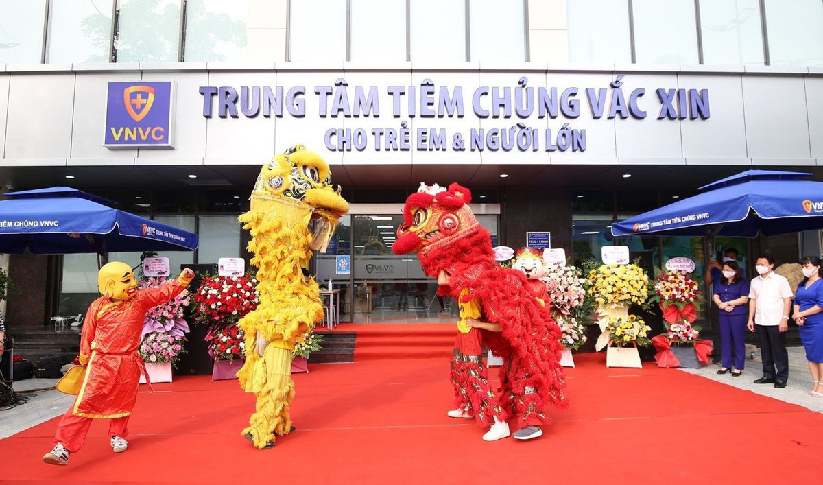 khai-truong-vnvc-yen-bai-w1200-h707.jpg