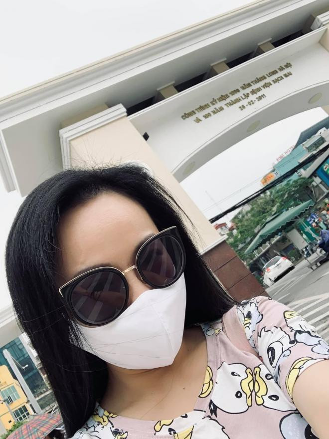 BTV Hoài Anh tiêm vắc xin Covid-19 2