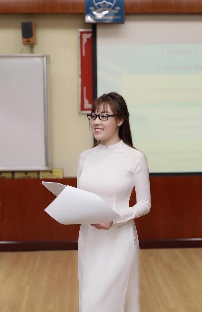 Trọng Hưng  0