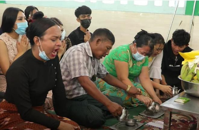 tang lễ Hoa hậu Chuyển giới Myanmar 2020 1