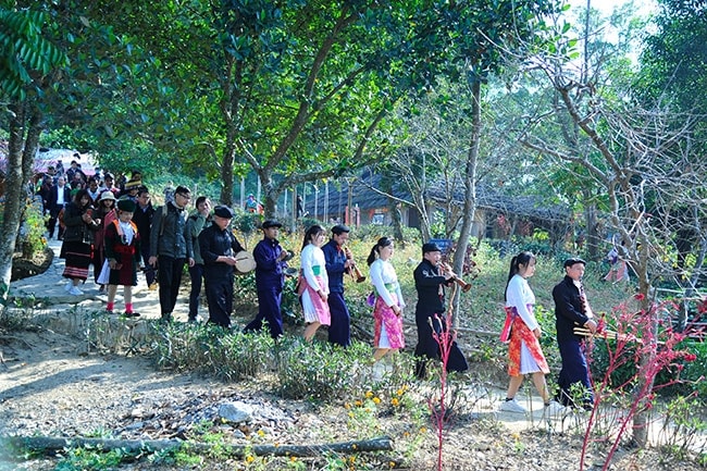Cúng rừng là một trong những ngày lễ lớn trong năm của bà con vùng cao.