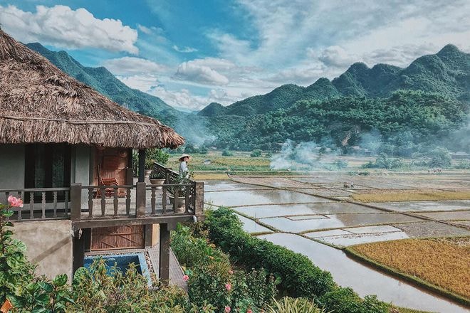 Bản Lác – một trong những điểm du lịch ở Hòa Bình hấp dẫn du khách cả trong và ngoài nước.