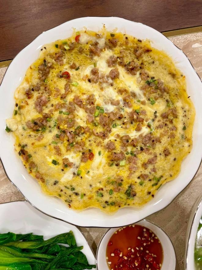 Ngân Khánh nấu ăn  2