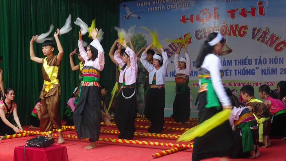 Để ngăn chặn, đẩy lùi tình trạng tảo hôn và hôn nhân cận huyết thống trong vùng DTTS, nhiều địa phương đã có các giải pháp phù hợp với tình hình thực tế