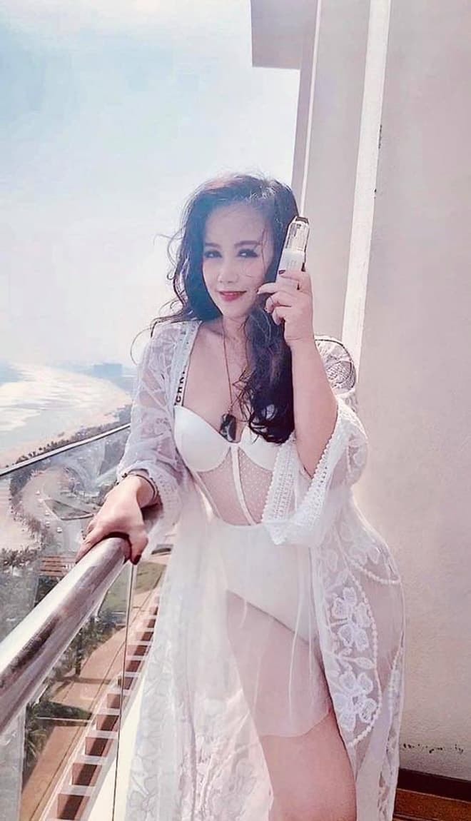 Hoàng Yến sau khi ly hôn  11