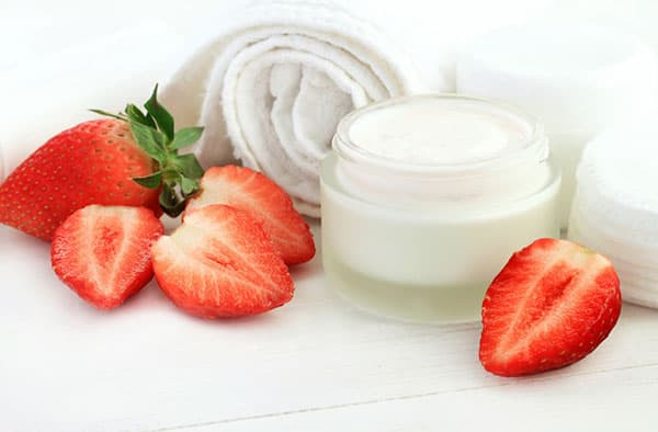 Công thức sữa rửa mặt tự chế cho từng loại da 2