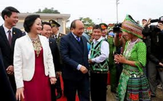 Lãnh đạo Đảng và Nhà nước thăm Huyện Trấn Yên nhân dịp huyện trở thành Huyện đầu tiên của Yên Bái và vùng Tây Bắc đạt tiêu chuẩn Nông thôn mới.