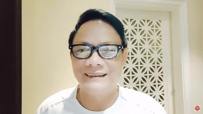 nghe-si-hai-tan-hoang-nho-lam-kenh-youtube-cai-thien-cuoc-song-bi-ghet-nhung-quyet-xem-lai-minh01-ngoisaovn-w999-h562 1
