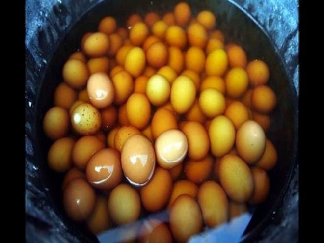 Vì sao trong bữa ăn của vua Càn Long luôn có món bánh trứng 2