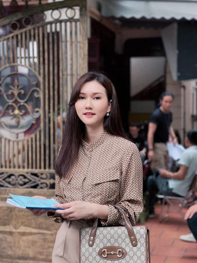 thời trang diễn viên Hương Giang  0
