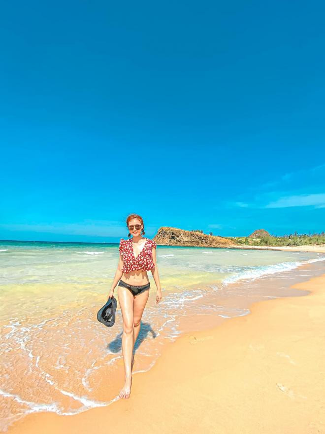 thời trang diễn viên Hương Giang  1