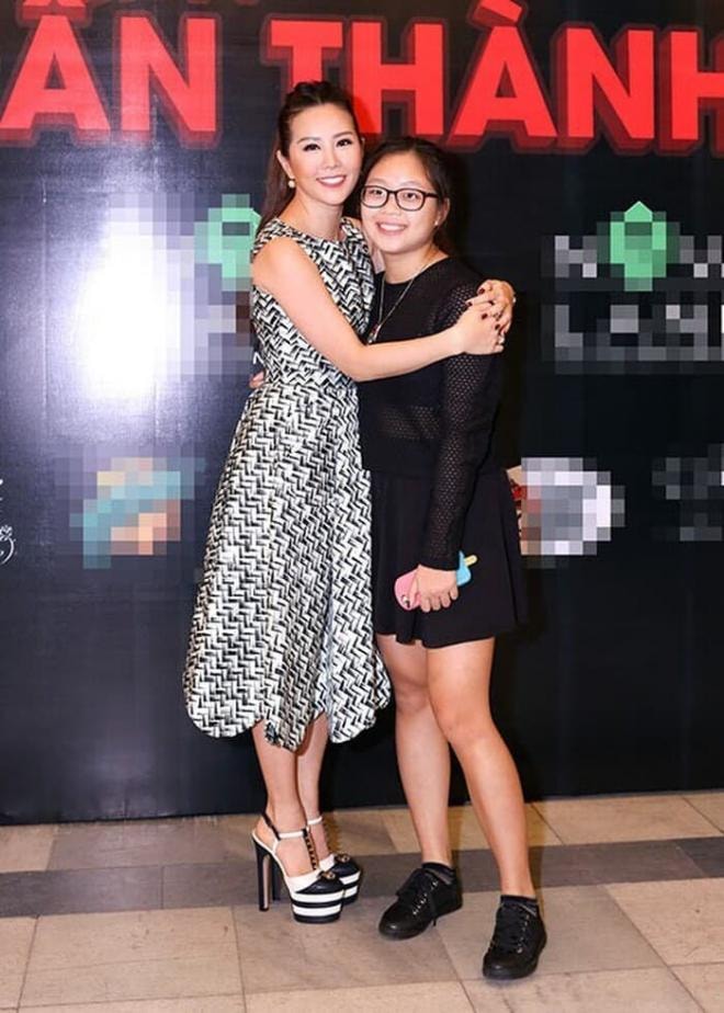 con gái Thu Hoài  0