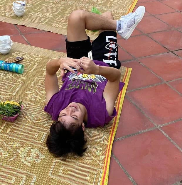 cầu thủ việt làm gì khi hết giãn cách  0