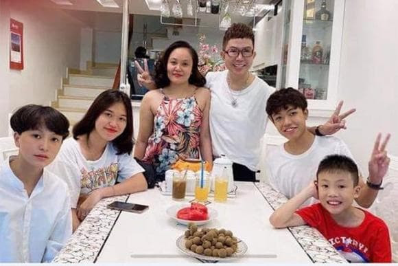 con trai Long Nhật 3 con trai Long Nhật 3