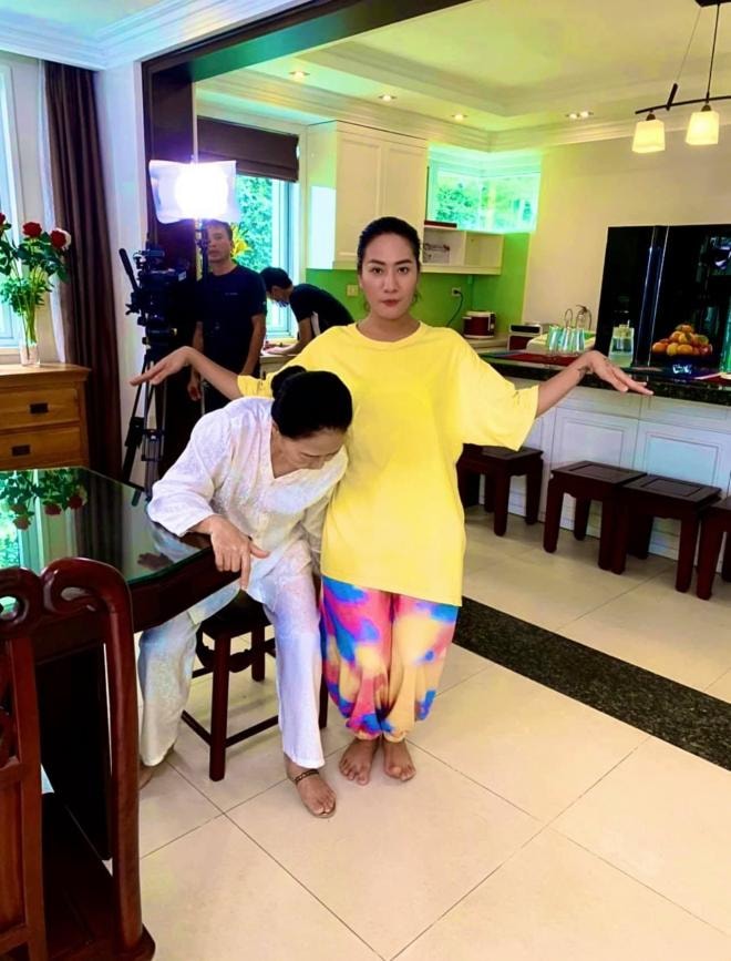 Hậu trường phim Hương vị tình thân  20