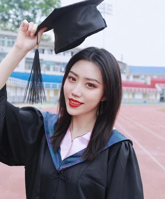 anh-tot-nghiep (1).jpg 3