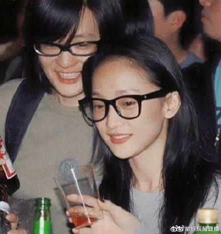 Ảnh mặt mộc thời thanh xuân của Châu Tấn hot trở lại, cư dân mạng: 'Dễ hiểu tại sao đè bẹp cả Triệu Vy'  4