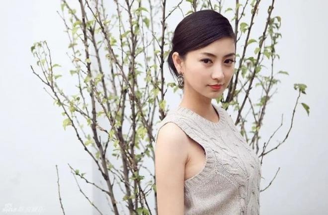 Có ai còn nhớ 'Thẩm My Trang' của Chân Hoàn truyện? Bức ảnh gần đây bị lộ, thật đáng tiếc khi vẻ ngoài này không còn đóng phim nữa 1