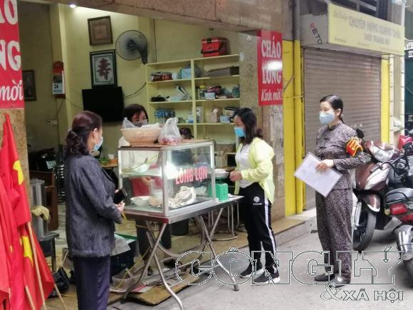 tuyen-truyen-vien-luu-dong-chong-covid-w960-h1280.jpg