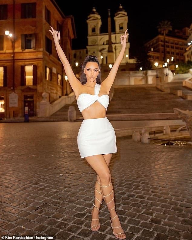  Kim Kardashian 9