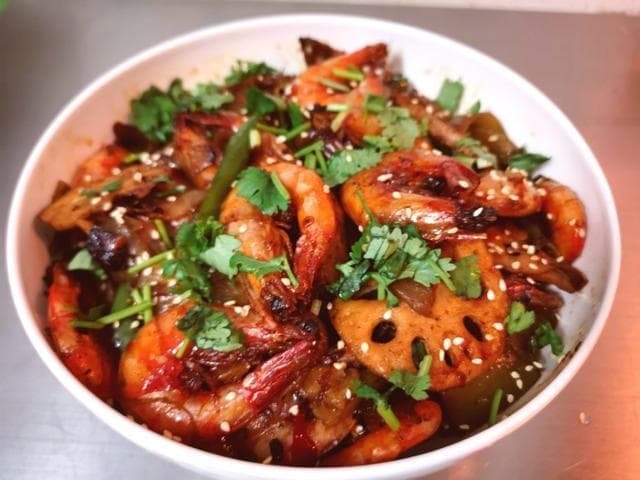 Tôm xào củ sen khoai tây 10