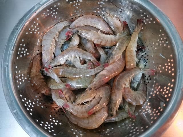 Tôm xào củ sen khoai tây 1