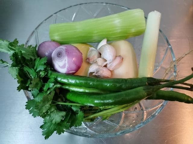Tôm xào củ sen khoai tây 5