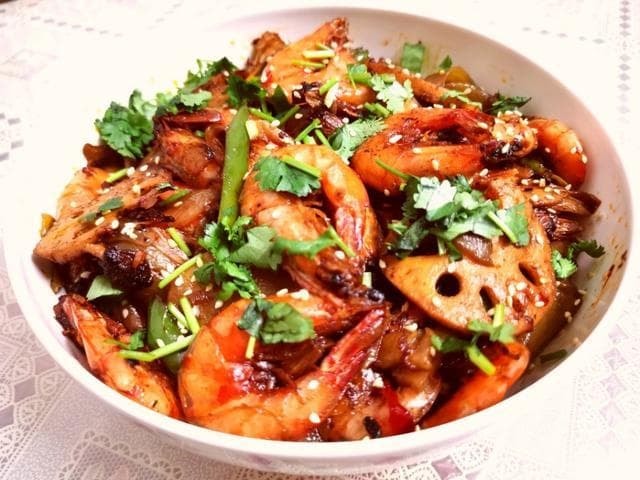 Tôm xào củ sen khoai tây 8