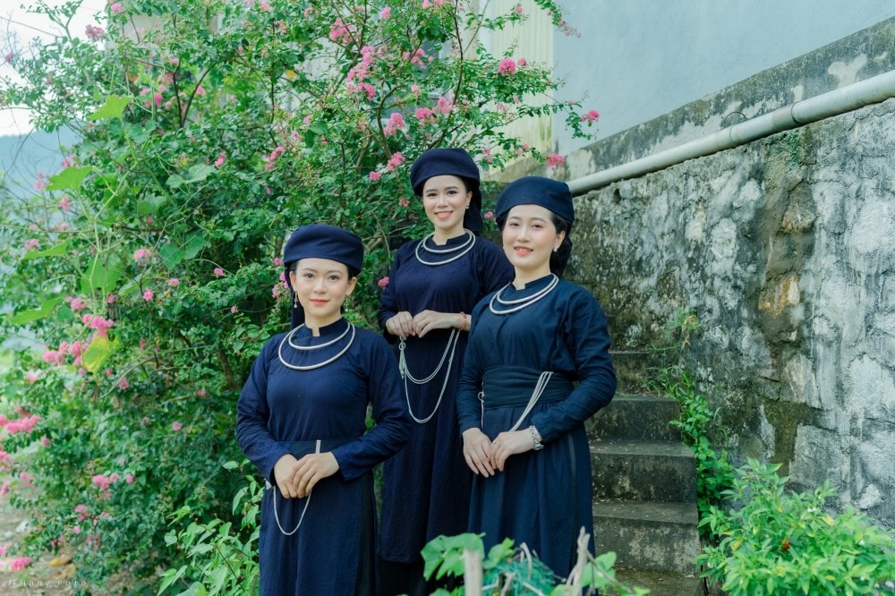 Đội văn nghệ quần chúng bản Pác Ngòi, xã Nam Mẫu (Ba Bể) là một điển hình, nơi tập hợp đội ngũ thanh niên nam nữ ở địa phương giữ gìn, phát triển hát then, đàn tính