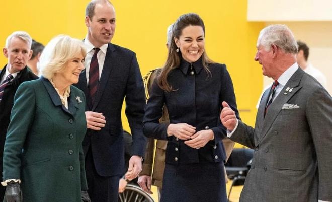 Hoàng tử William là người đầu tiên chúc mừng sinh nhật tuổi 74 của bà Camilla, mối quan hệ với mẹ kế 'tan băng' thấy rõ 16 Hoàng tử William là người đầu tiên chúc mừng sinh nhật tuổi 74 của bà Camilla, mối quan hệ với mẹ kế 'tan băng' thấy rõ 16