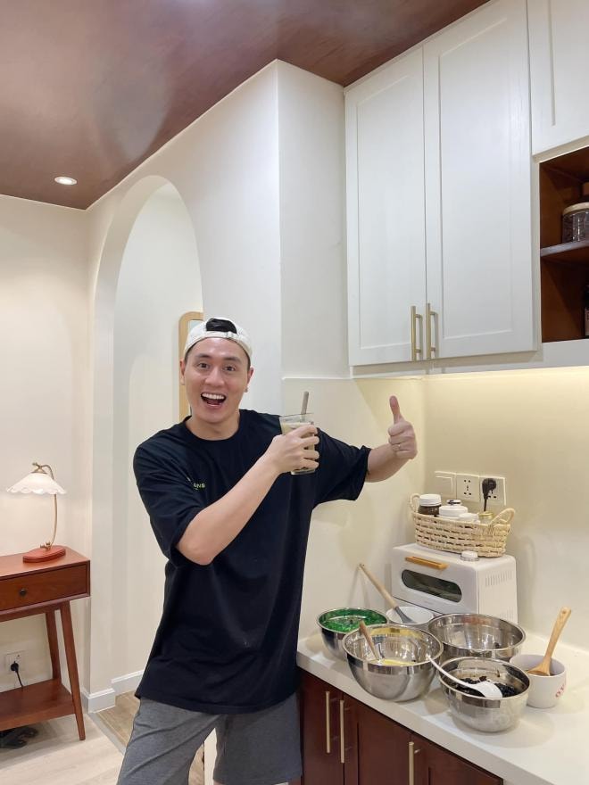 Kiên Hoàng làm chè sương sa hạt lựu 0