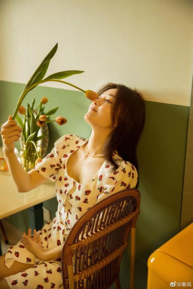 'Phú Sát' Tần Lam khoe ảnh sinh nhật 42 tuổi mà như gái 24, còn chụp ảnh với 6 'Kim Thành Vũ' như fangirl cuồng nhiệt 9