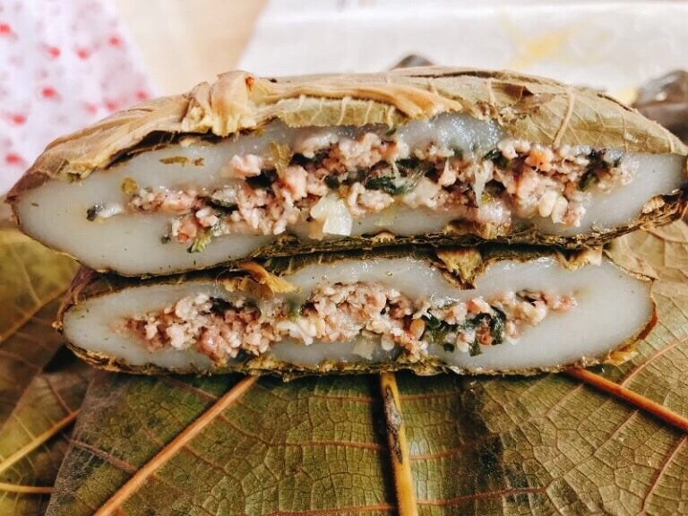 Bánh trứng kiến đặc sản của người Tày tại Cao Bằng.