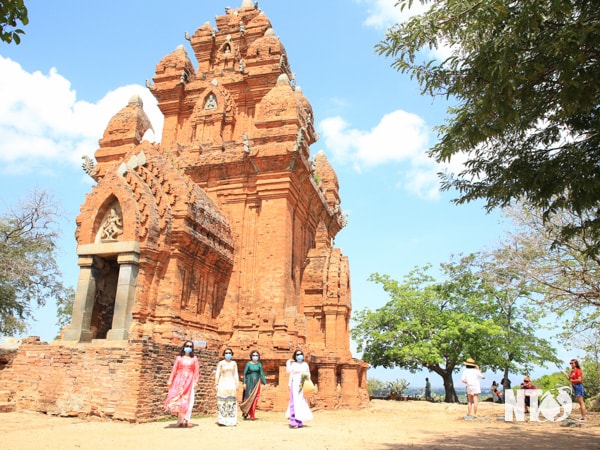 Tháp PoKlong Garai - Di tích quốc gia đặc biệt thu hút du khách đến tham quan tại Thành phố Phan Rang - Tháp Chàm, tỉnh Ninh Thuận.