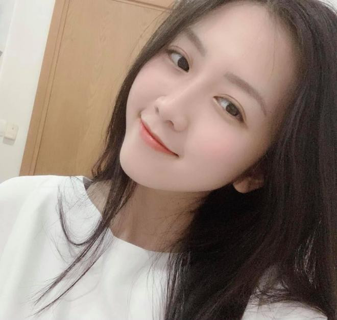 Song Luân em gái 3