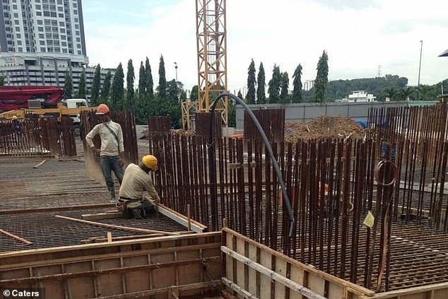  Hẹn hò qua mạng, người phụ nữ 50 tuổi mất gần 4 tỷ để 'trả tiền chuộc khi người yêu bị bắt cóc' và cái kết không thể đau đớn hơn 5
