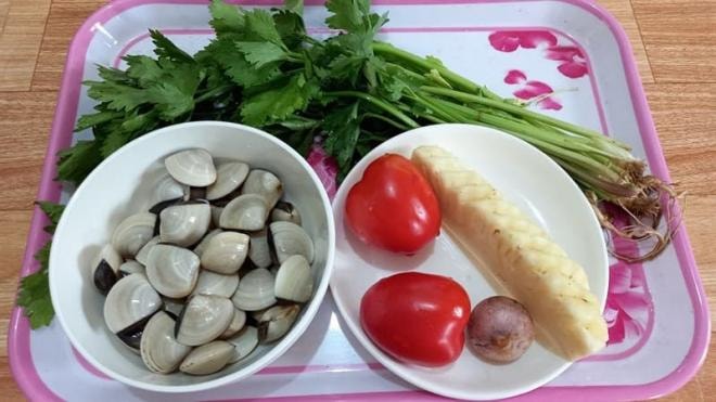 canh nghêu nấu dứa 4