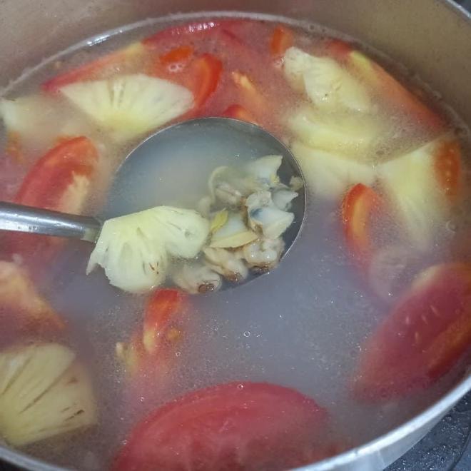 canh nghêu nấu dứa 1