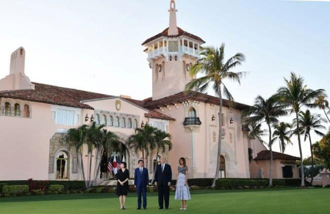 Cận cảnh biệt thự nguy nga nơi Donald Trump ở sau khi rời Nhà Trắng, riêng phòng khieu vũ cũng được dát 7 triệu đô vàng lá 18