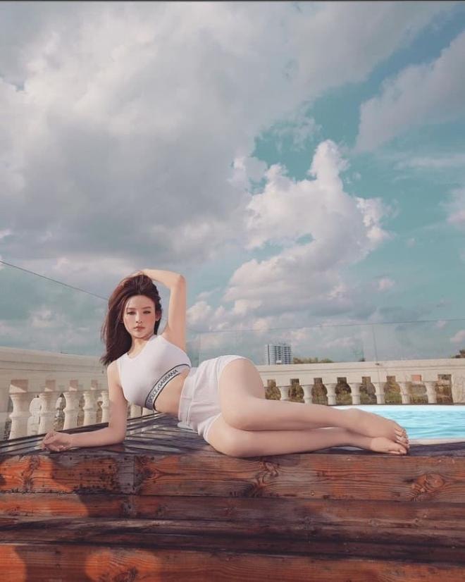 Huyền Bbay1 1