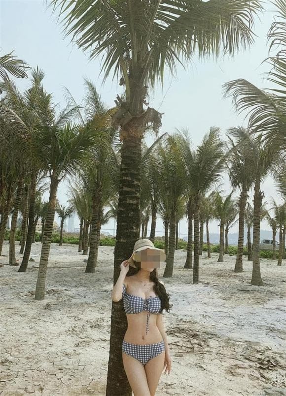 hot-girl-ve-nha-di-con-lo-clip-nong-1-ngoisaovn-w720-h1000-ngoisaovn-w580-h805 0