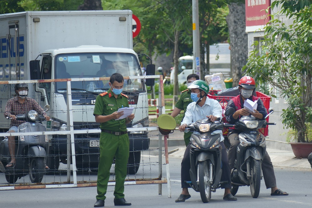 1-w1000-h666.jpg